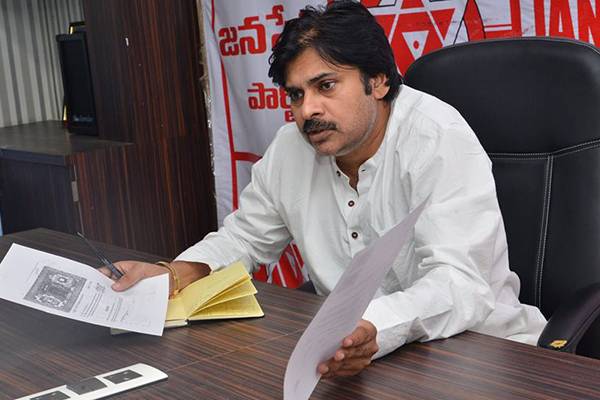 Pawan Kalyan Hunger Strike fo Andhra Pradesh Special Status