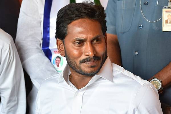 Will-YS-Jagan-Bring-The-Kathi-Mahesh-Trouble-to-Himself